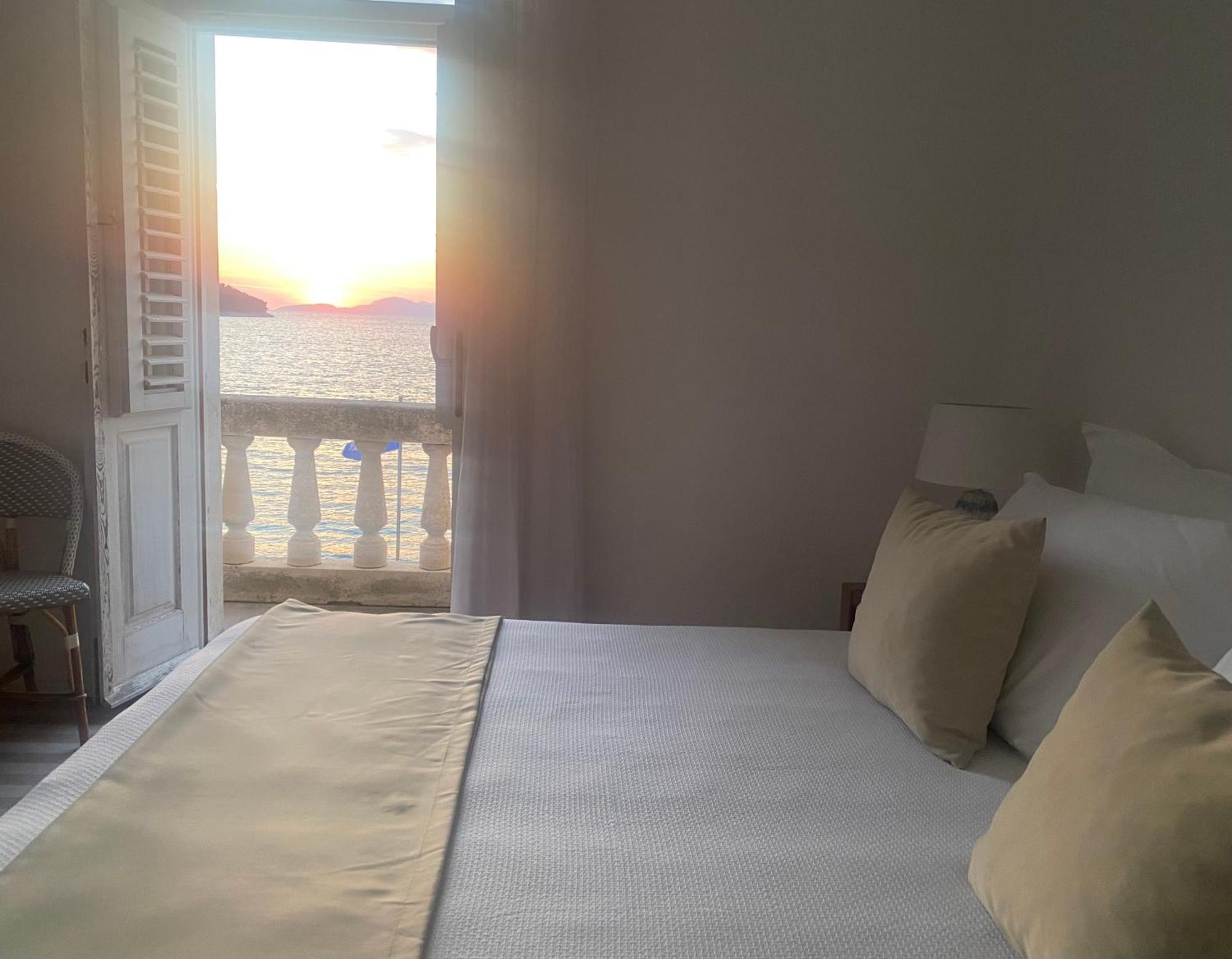 Hotel Glavovic ロプド エクステリア 写真